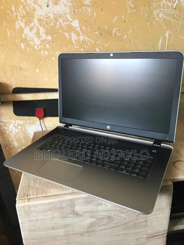 Laptop HP Pavilion 15 16GB Intel Core i5 SSD 256GB · Photo 1