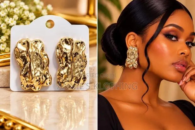 Fashion Earrings · Photo 1