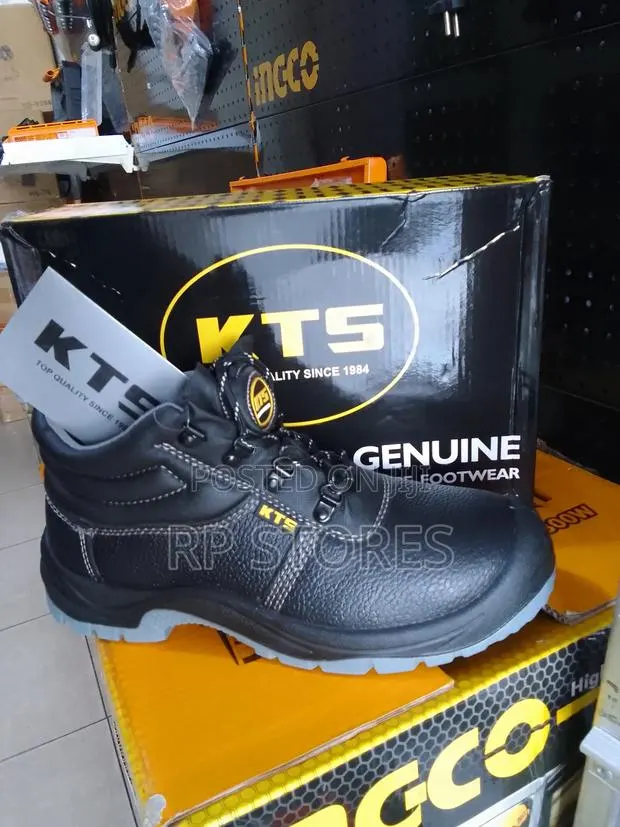 Safety Boots 44/ Kts · Photo 1