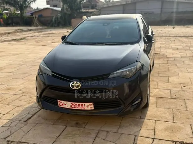 Toyota Corolla 2019 Black · Photo 1