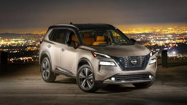 Nissan Rogue 2022-25 Headlight · Photo 1