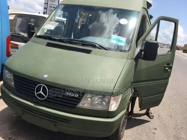 Mercedes-Benz Sprinter 2004 Green · Photo 1