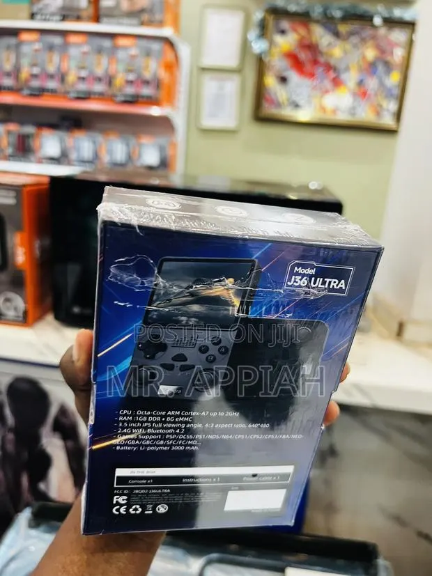 Shop Classic Hand Game J36 Ultra 1000+ Games · Photo 1