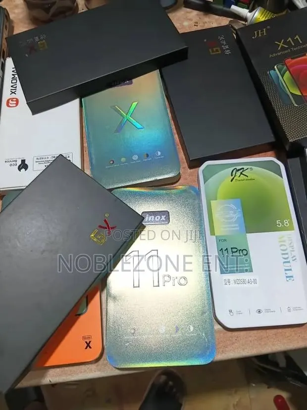 Mobile Phones Screen All Types of iPhone and Android Phones Screen · Photo 1