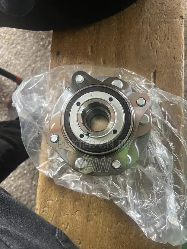 Toyota Tacoma Front Wheel Hub Bearing Assembly · Photo 1