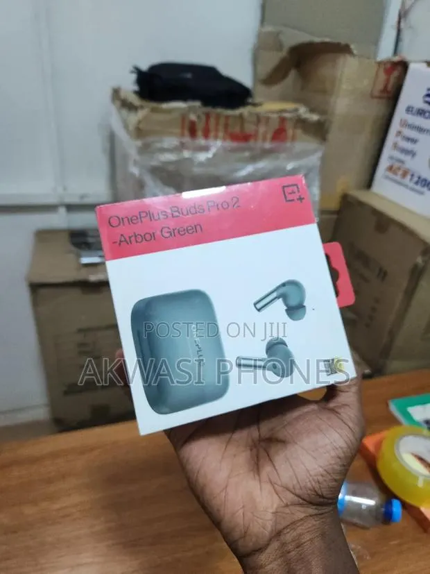 New OnePlus Buds Pro2 · Photo 1