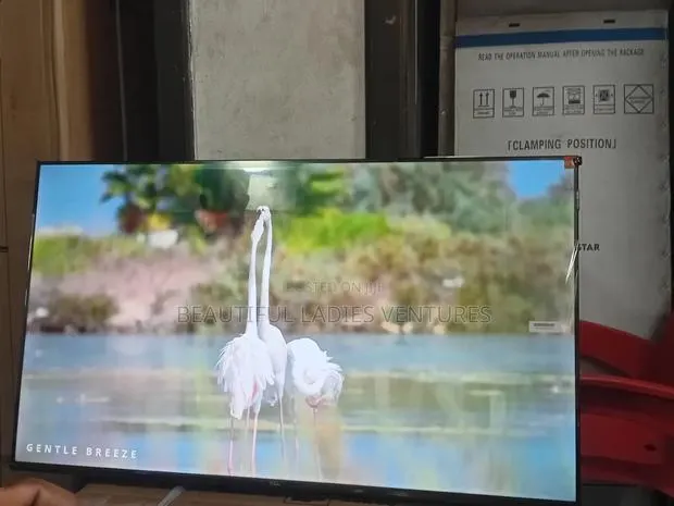 TCL 43” Smart Tv – Immersive Viewing Experience · Photo 1