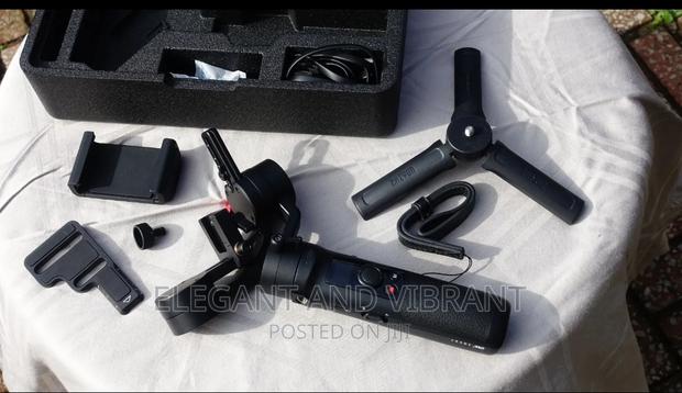 Zhiyun Crane M2 3-Axis Handheld Gimbal Stabilizer · Photo 2