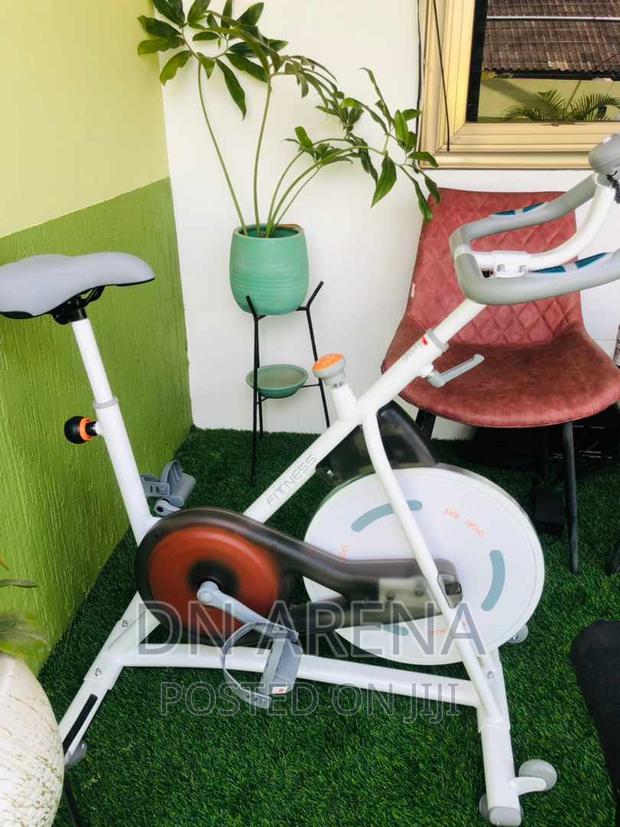 Fitness Spinning Bike Maximum Weight 150kg · Photo 1