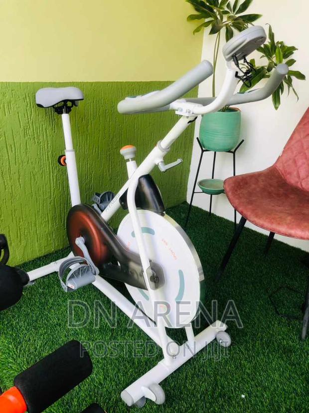 Fitness Spinning Bike Maximum Weight 150kg · Photo 3
