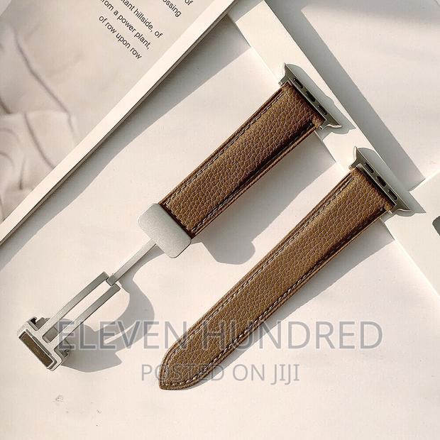 Magnetic Clasp Leather Strap Band for Apple Watch 9 8 7 6 Se · Photo 5