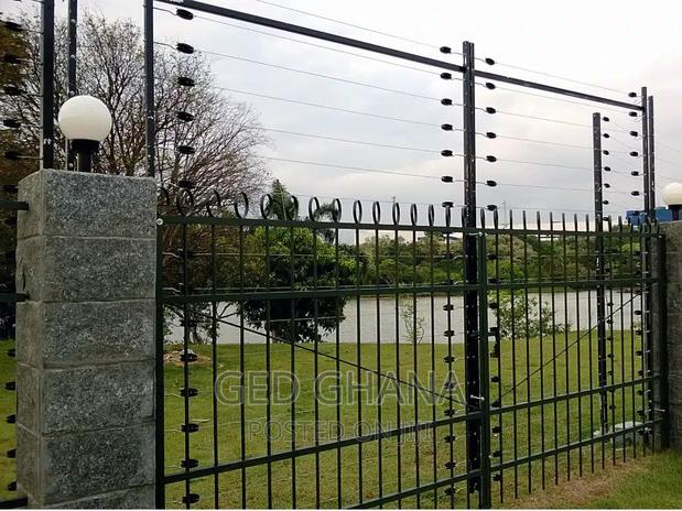 Solar Power for Electric Fencing Light Bulbs · Photo 1