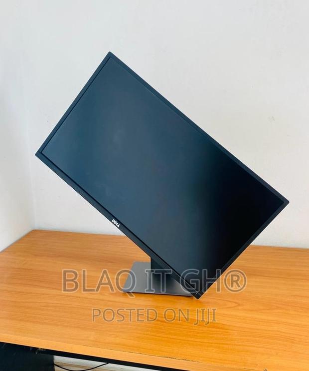 23 Inches 1080p Dell IPS Monitor · Photo 2