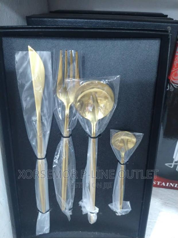 Cutlery Set · Photo 1