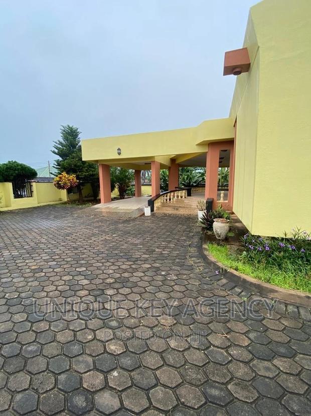 5bdrm House in Unique Key Agency, West Legon for sale · Photo 3