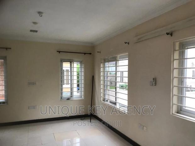2bdrm Townhouse / Terrace in Unique Key Agency, Tesano for rent · Photo 8