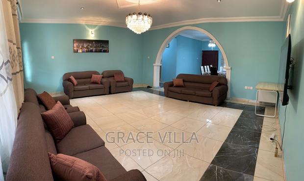 Two Bed Room Airbnb Apartment Around North Legon For Short Stay · Photo 3
