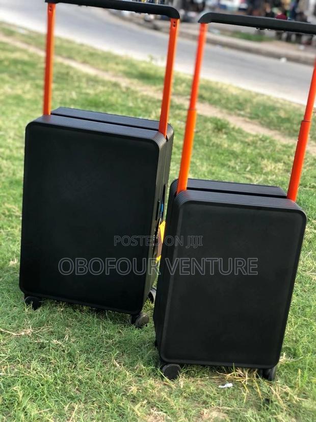 2in1 Zip Less Luxury Designer Box Luggage BLACK. COLOUR · Photo 2
