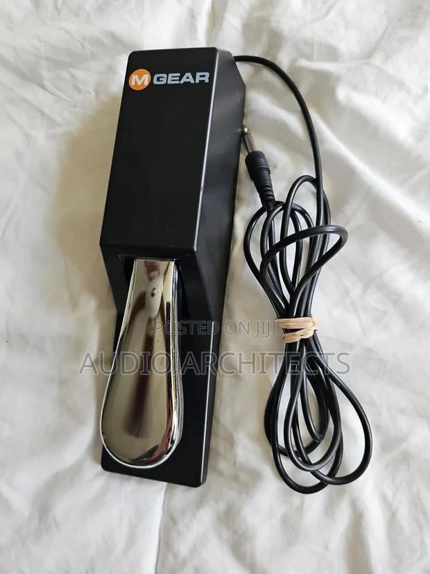 Keyboard Pedal · Photo 1