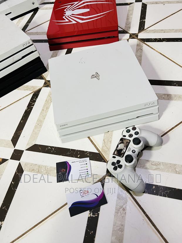 Ps4 PRO Limited White Edition Jailbreak · Photo 2