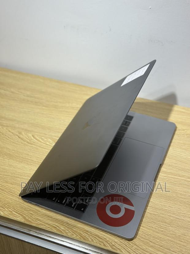 Laptop Apple MacBook Pro 8GB Intel Core i5 SSD 256GB · Photo 2