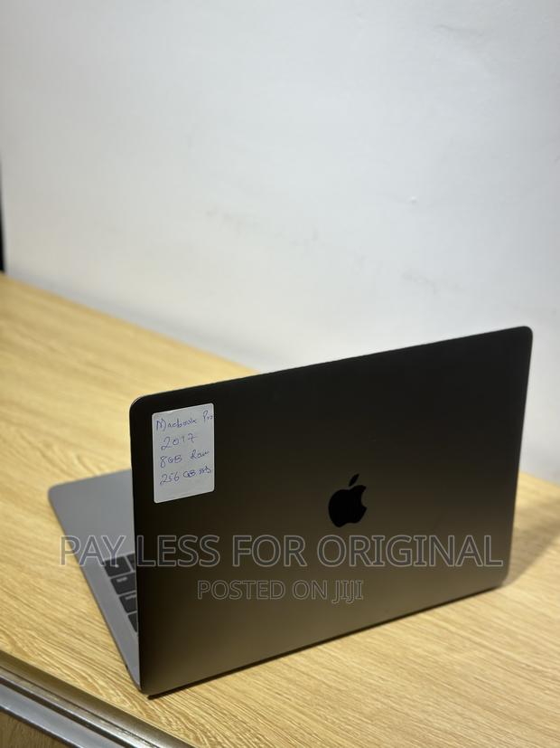 Laptop Apple MacBook Pro 8GB Intel Core i5 SSD 256GB · Photo 1