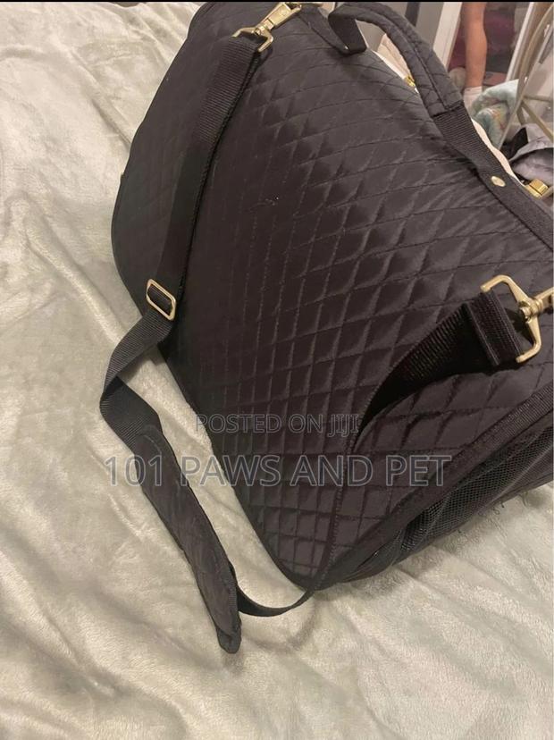 Designer Pet Carrier · Photo 2
