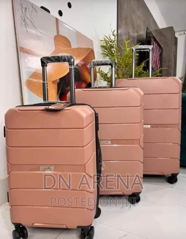 3 in 1pack Anti-Crack Luggage · Photo 1