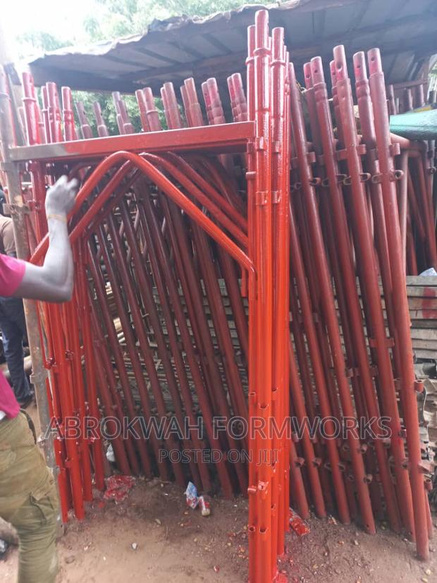 Scaffold/Formworks/Pillars/Column/Decking/Lift · Photo 2