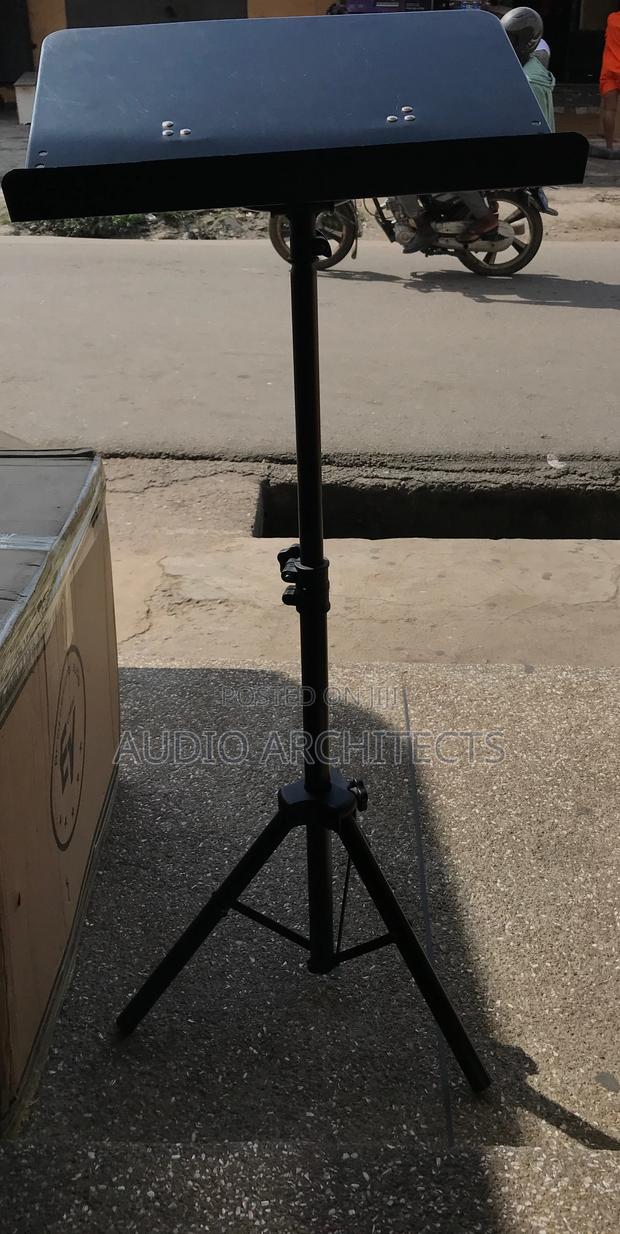 Music Stand · Photo 1