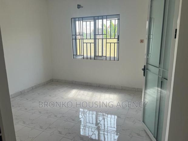 3bdrm House in Bronko Housing, Spintex for rent · Photo 3