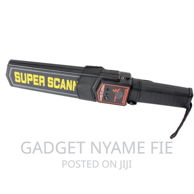 Battery Operated Handheld Security Metal Detector · Photo 1