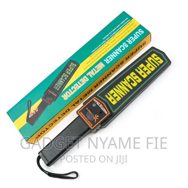 Battery Operated Handheld Security Metal Detector · Photo 4