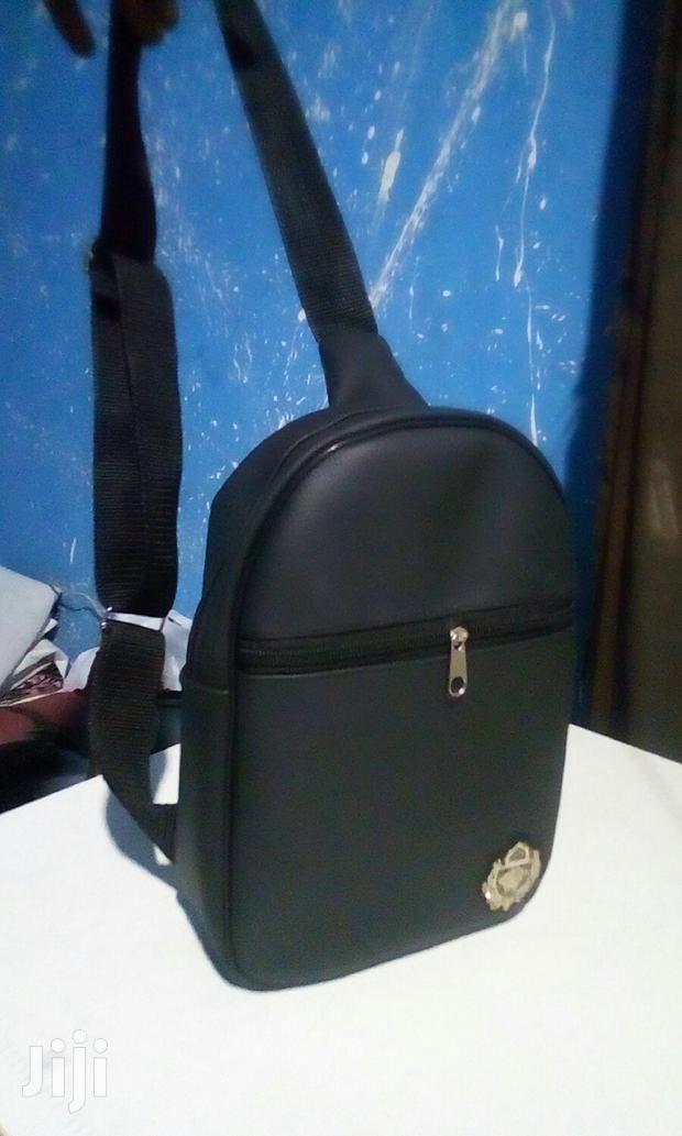 Quality And Affordable Chest Bag · Photo 3