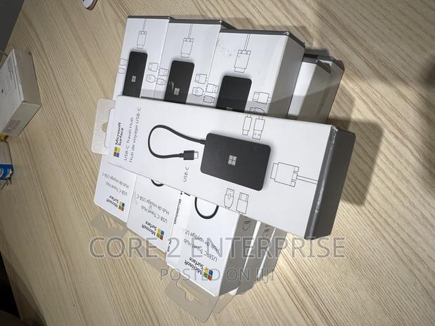 Original Microsoft USB-C Travel Hub · Photo 2
