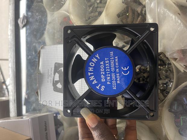 Amplifier Fan · Photo 2