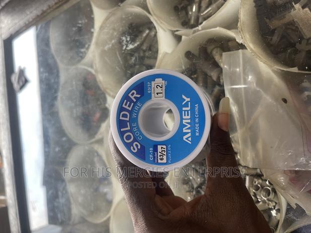 Soldering Led · Photo 2