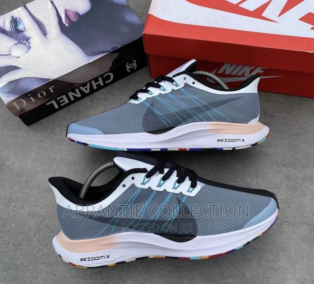 Nike Zoom Pegasus · Photo 1
