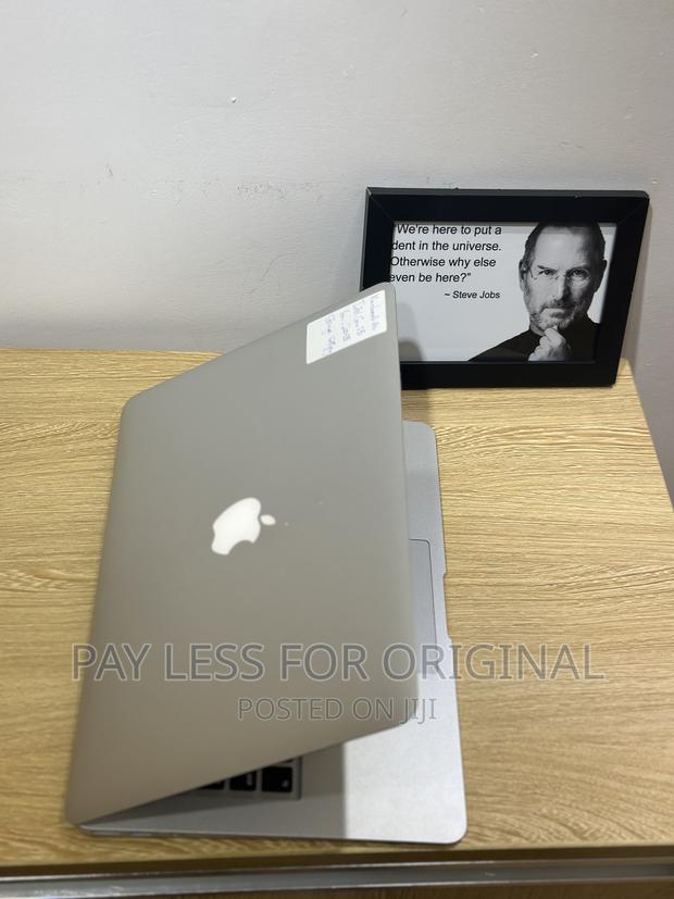 New Laptop Apple MacBook Air 8GB Intel Core I5 SSD 128GB · Photo 3