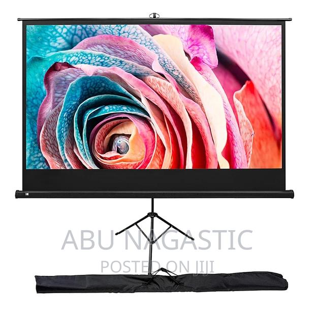 Tripod Stand Projector Screen 200x200cm · Photo 2