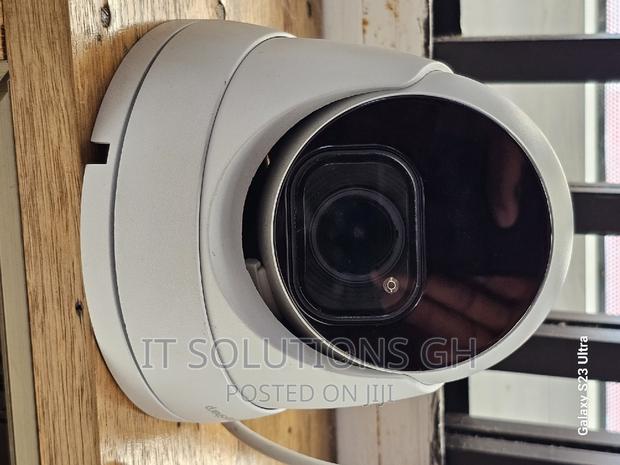Raysharp 2mp Zoom/Verifocal 10X Zoom Analogue Camera · Photo 1