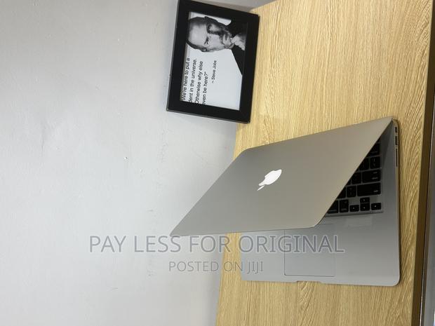 Laptop Apple MacBook Air 2017 8GB Intel Core I7 SSD 512GB · Photo 2