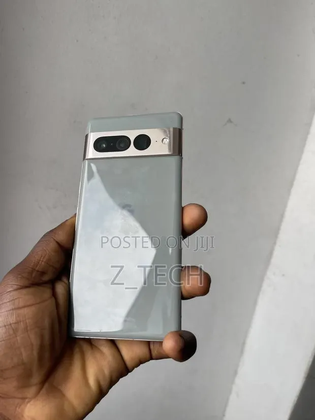 Google Pixel 7 Pro 128 GB Gray · Photo 1