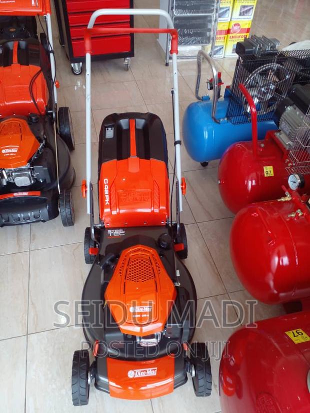 Lawn Mower · Photo 1
