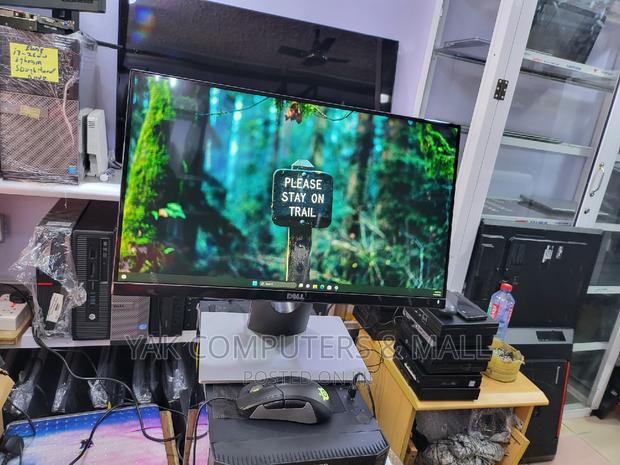 22 Inch Dell Ips Edgeles Monitor Full Hd Fir Ur Office Desk · Photo 5