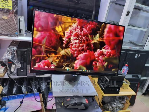 22 Inch Dell Ips Edgeles Monitor Full Hd Fir Ur Office Desk · Photo 2