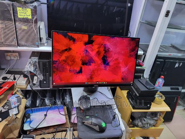 22 Inch Dell Ips Edgeles Monitor Full Hd Fir Ur Office Desk · Photo 7