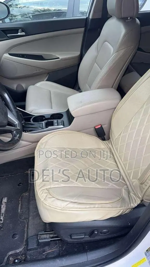 Hyundai Tucson Limited AWD 2017 White · Photo 5