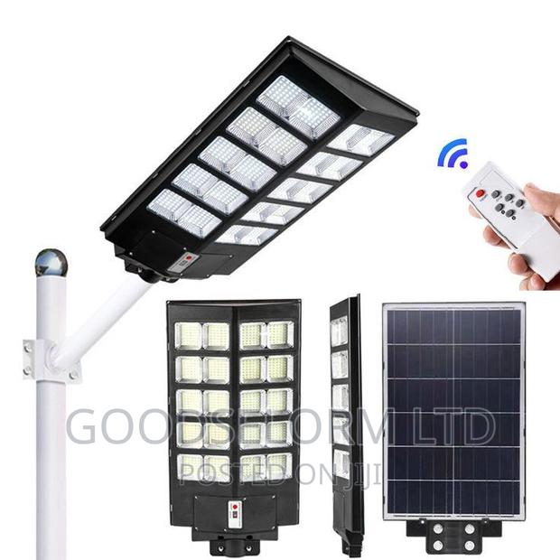 1000W Solar Street Lights · Photo 1