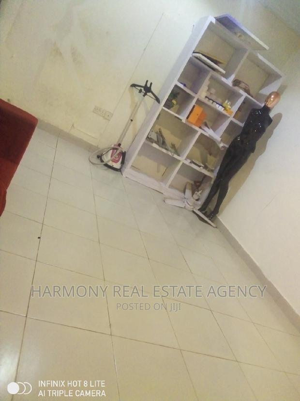Shop to Let -Kotobabi · Photo 3
